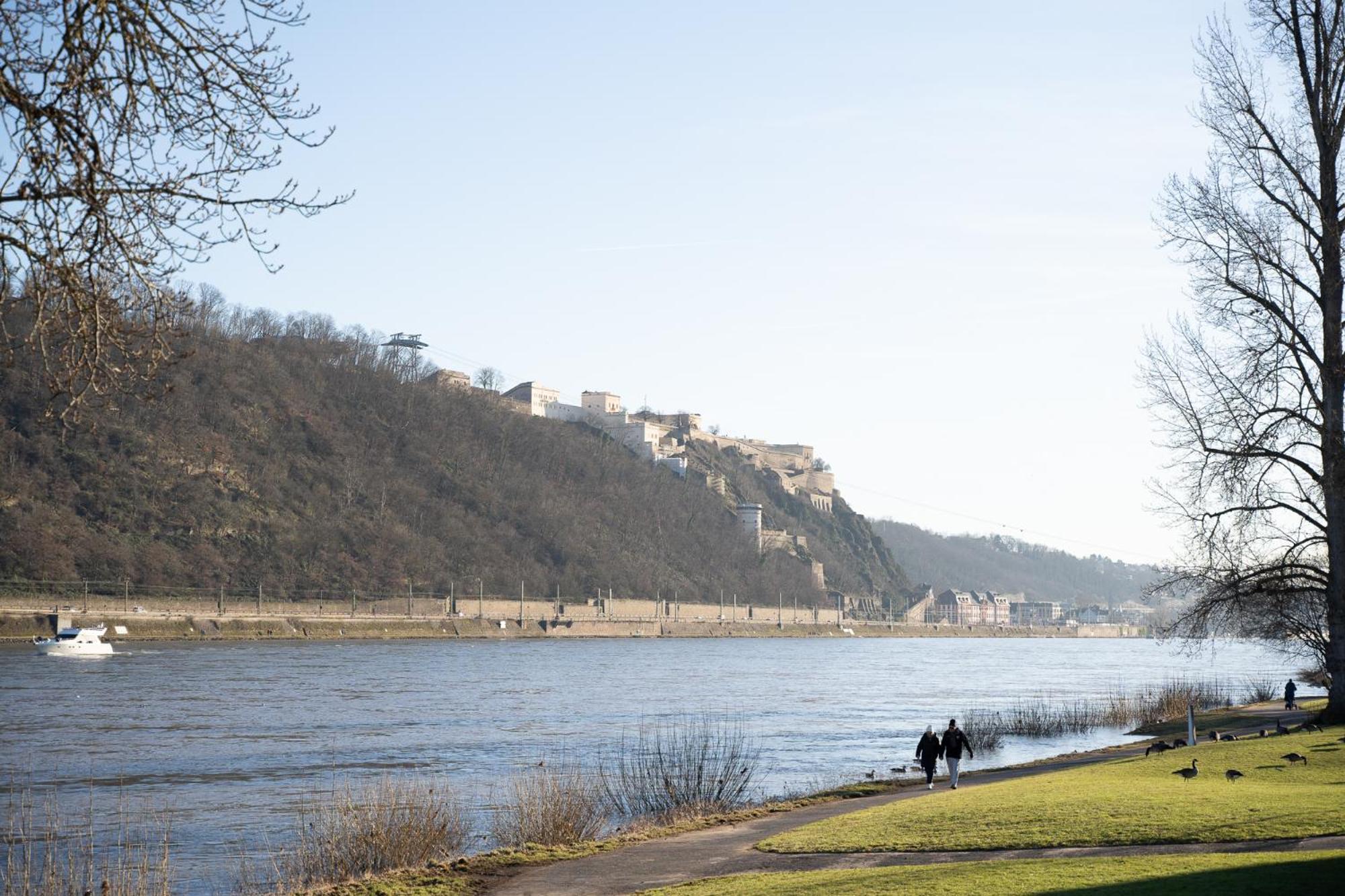 Gemuetliche Rheinblick Residenz Apartment Koblenz  Bagian luar foto